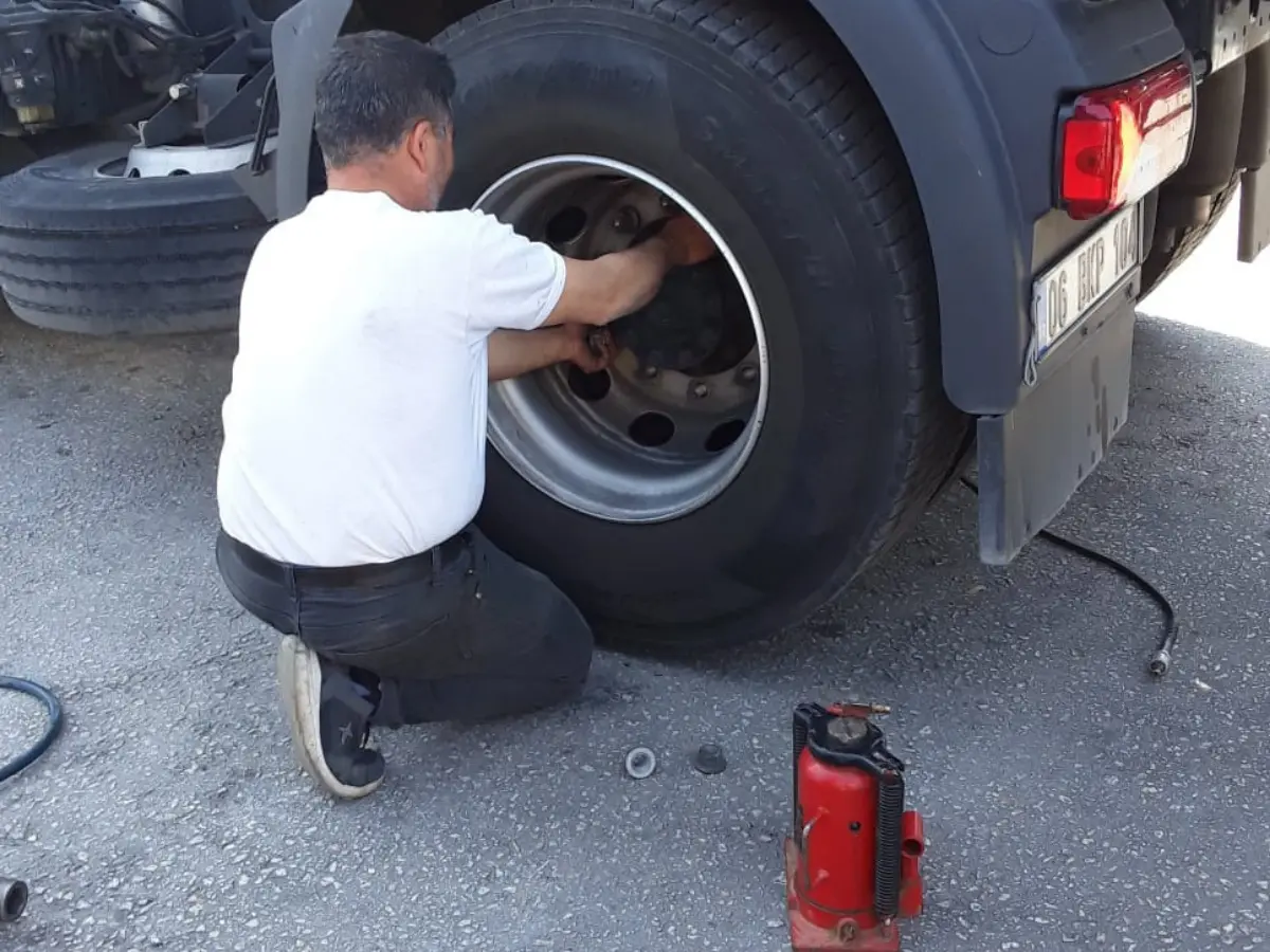 Villakent Oto Lastikçi